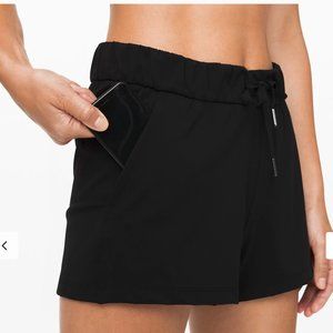 lululemon black shorts